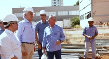 Caiado vistoria obras no Autódromo Internacional de Goiânia e Basileu França